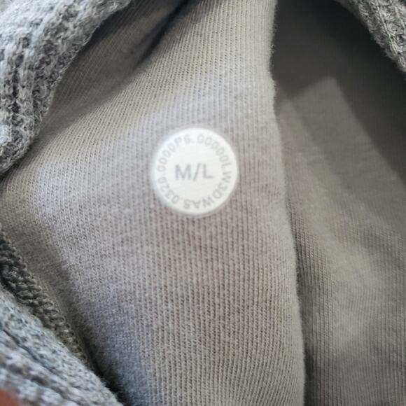 Lululemon Hoodie Womens Medium Large Gray Waffle Knit Cropped Oversized Pullover - Picture 6 of 9